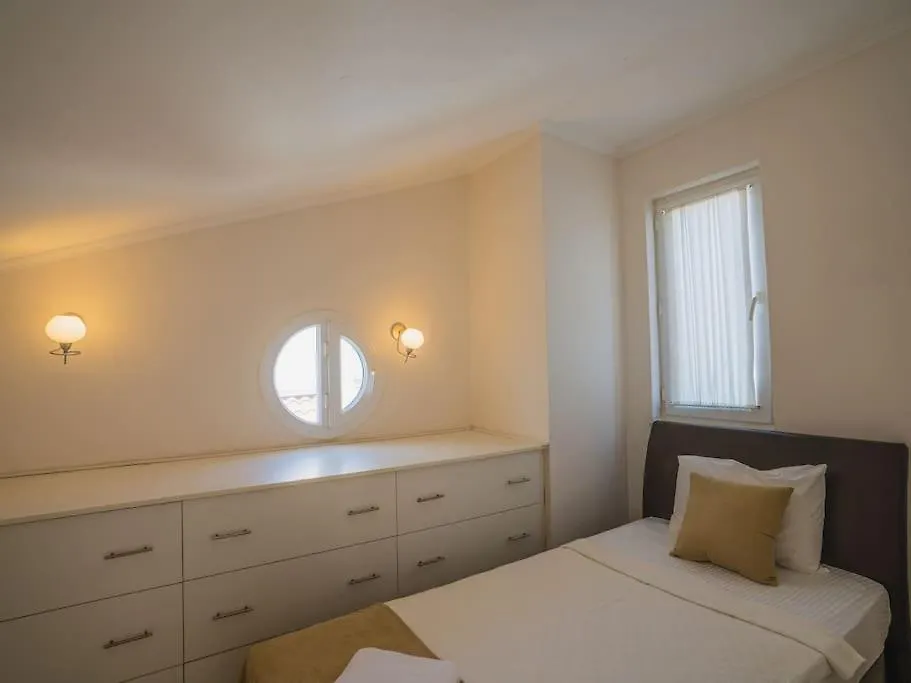 Calis'Ta Denize Sifir 10 Kisilik Villa Starfish 3 Fethiye
